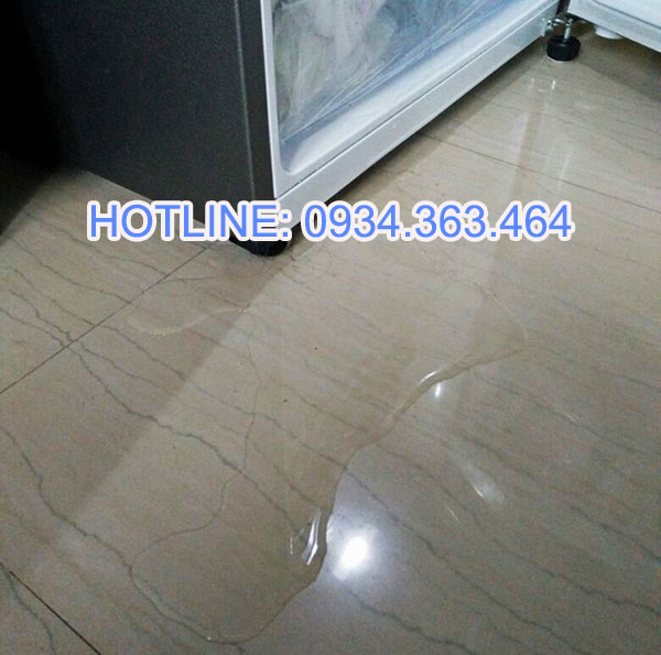Tủ lạnh bị chảy nước