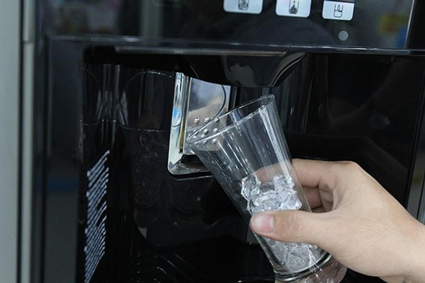 Nguyên nhân tủ lạnh không rơi đá