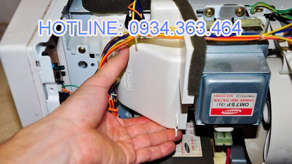 Sửa chữa lò vi sóng chuyên nghiệp ở Kiến An